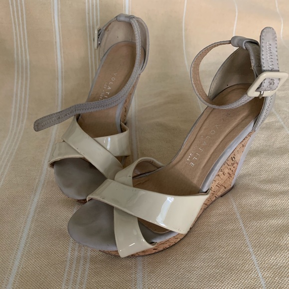 Very Volatile Wedges - Picture 3 of 4